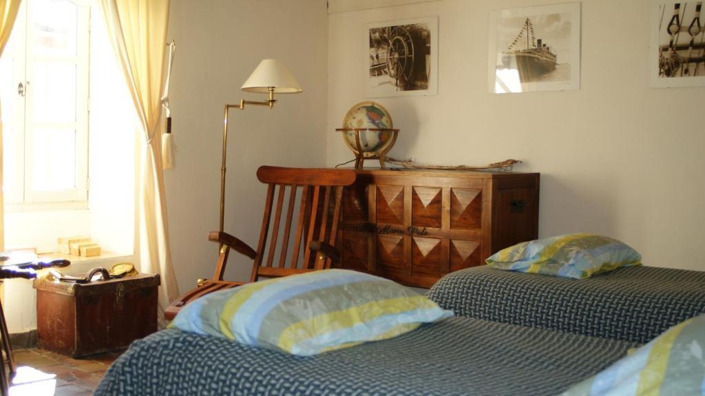 Demeure De Digoine "Chambre D'Hotes" Bourg-Saint-Andéol Δωμάτιο φωτογραφία